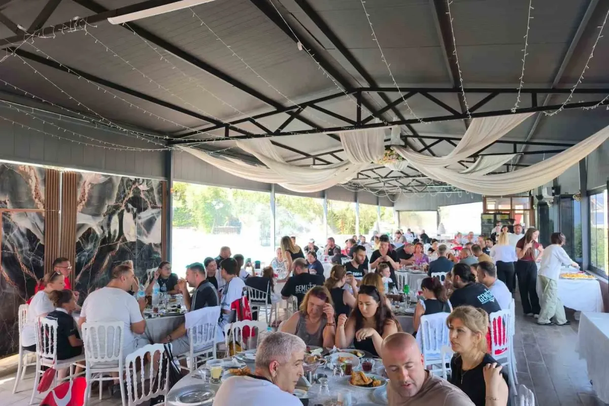 Gemlik Beşiktaşlılar Derneği üyeleri kahvaltıda buluştu