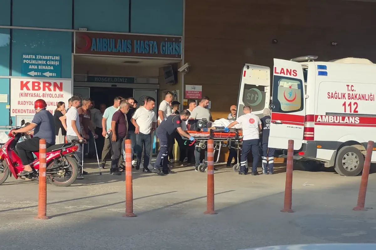 İnegöl'de feci kaza! Motosikletli gençlere kamyon çarptı