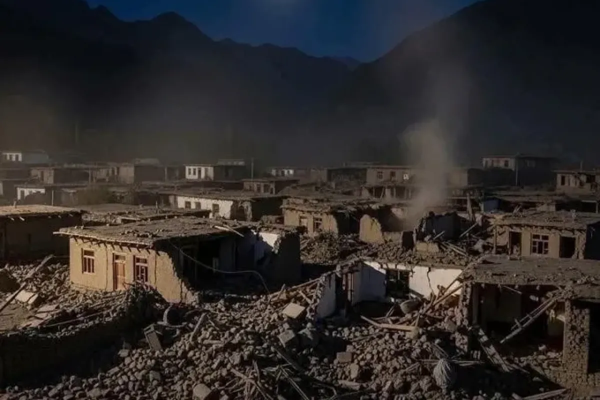 6.0 büyüklüğünde deprem! En az 250 ölü