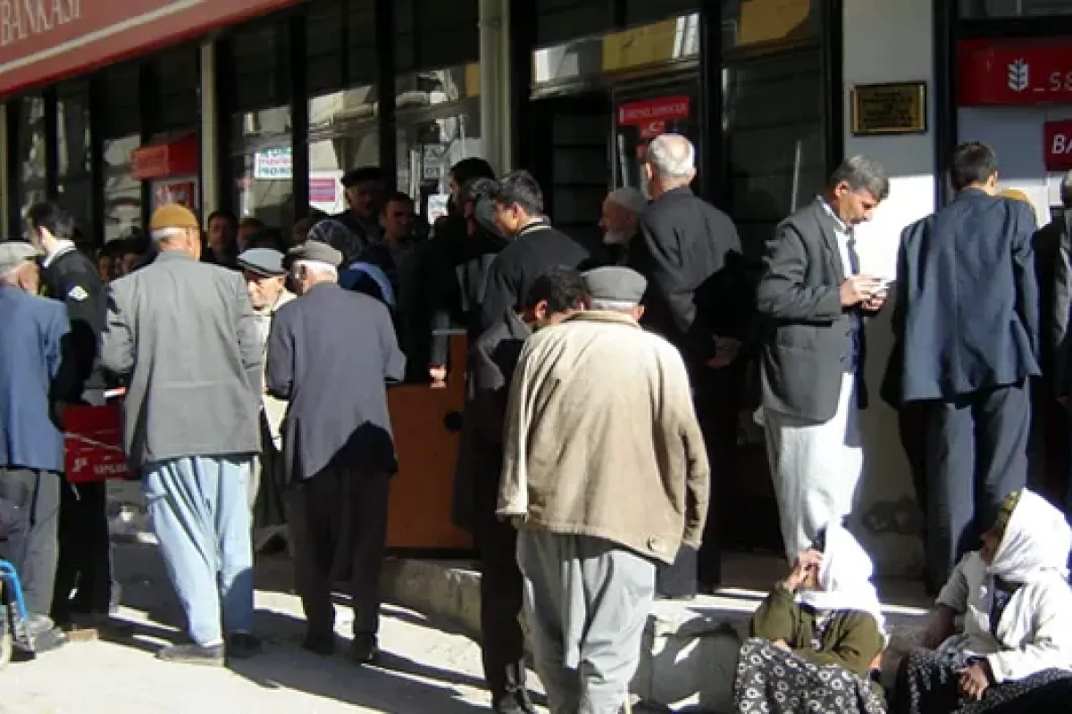 Emekliye eylül 2025 promosyon sürprizi: Bankalar yarışa girdi