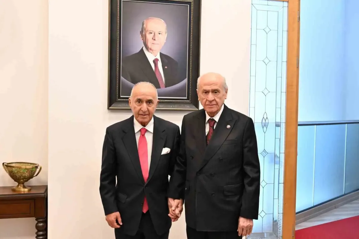 Hikmet Çetin ve Feti Yıldız Arasında Kritik Görüşme: Kayyum Kararına Karşı Çıktılar