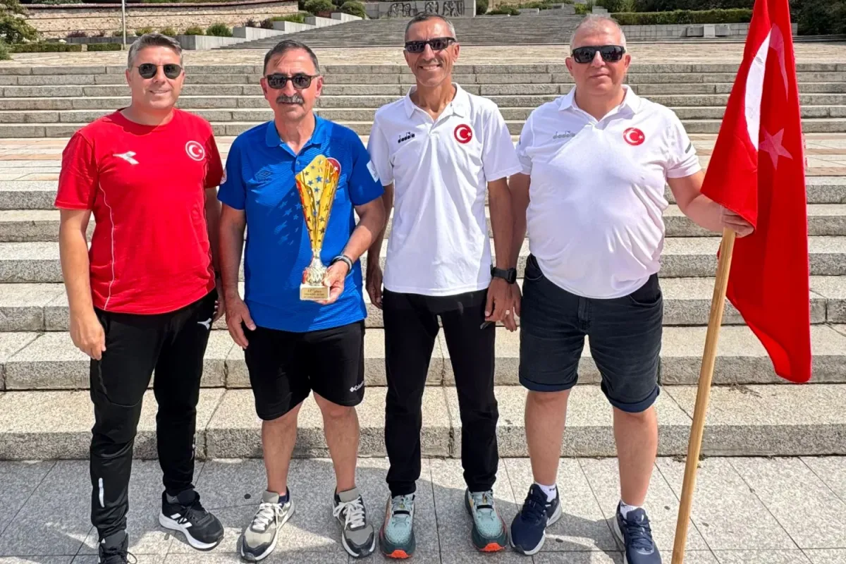 İnegöllü sporcular oryantiring şampiyonasından madalyalarla döndü
