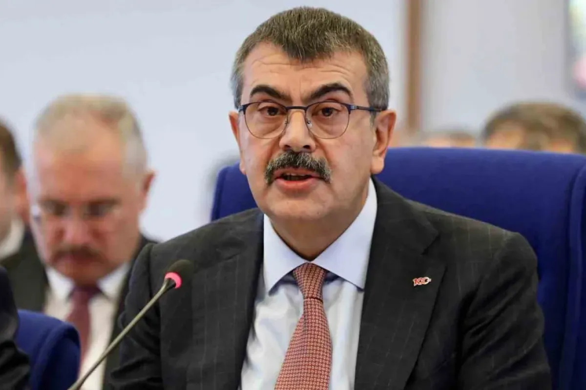 Bakan Tekin: “Mülakat bitti, haksızlık gören dava açsın”