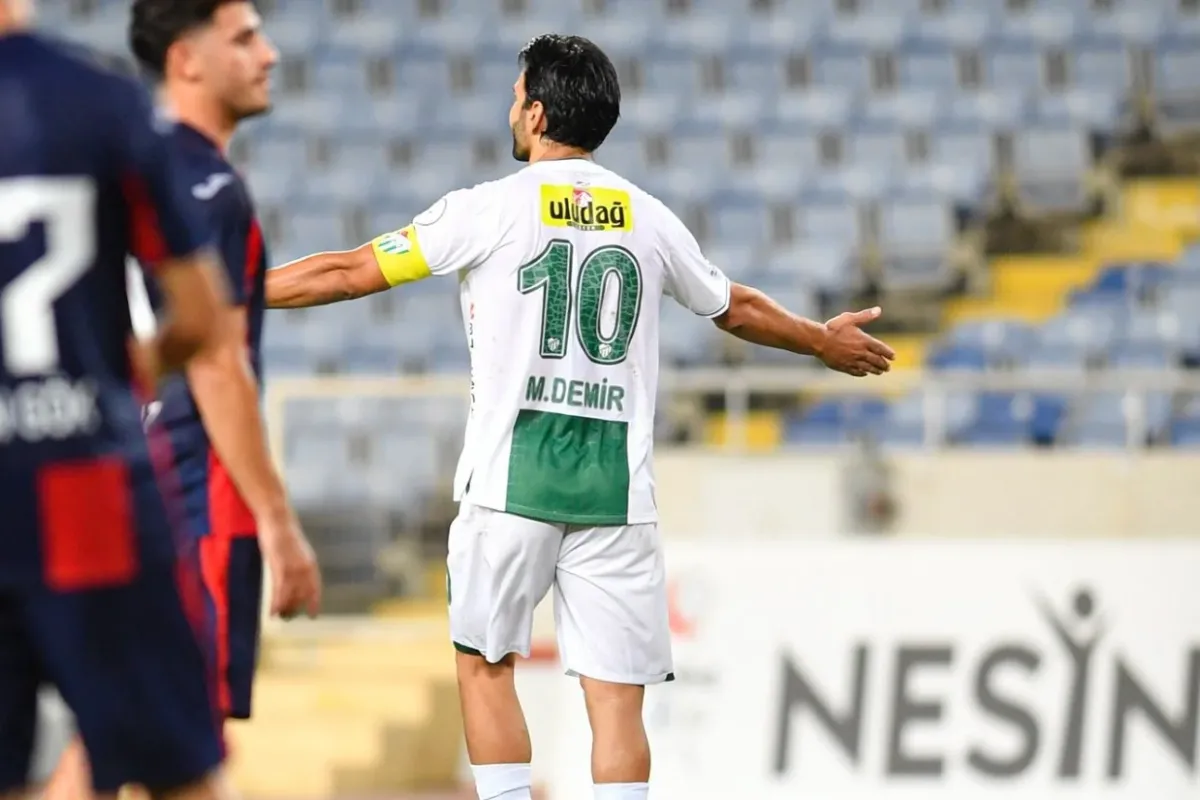 Bursaspor Teknik Direktörü Çağlayan’dan Muhammet Demir açıklaması