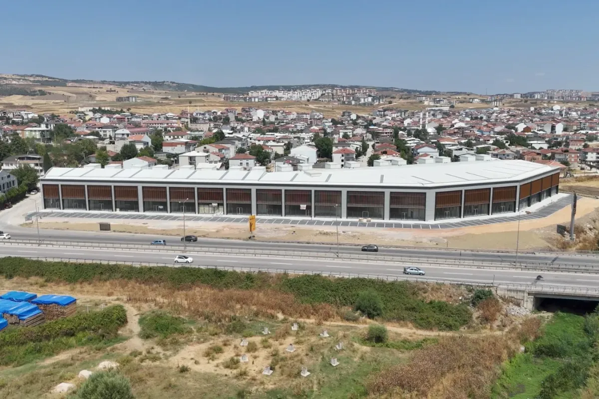 İnegöl’ün yeni ticaret merkezi Cadde AVM’de yeni yönetim belli oldu