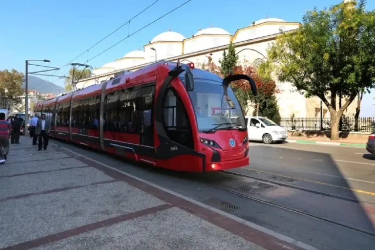 Bursa’da T1 Tramvayında Geçici Duraklama