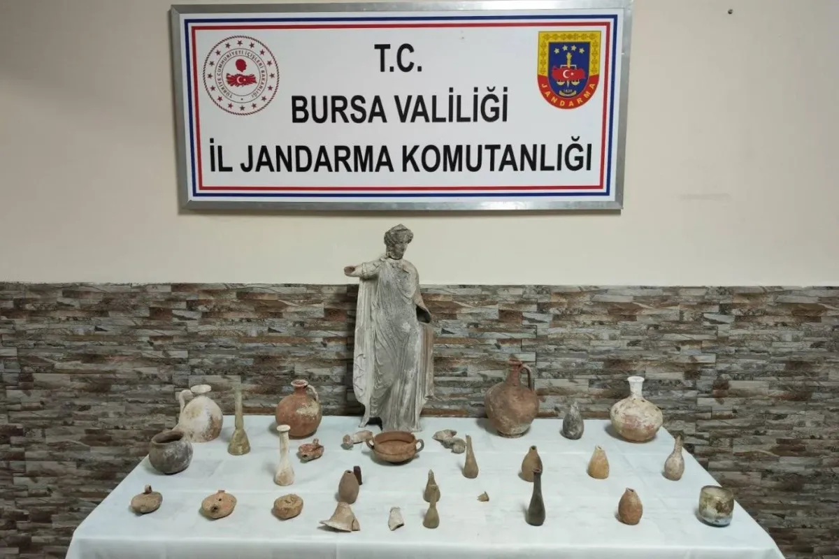 Bursa’da tarihi eser operasyonu: Roma ve Bizans objeleri ele geçirildi