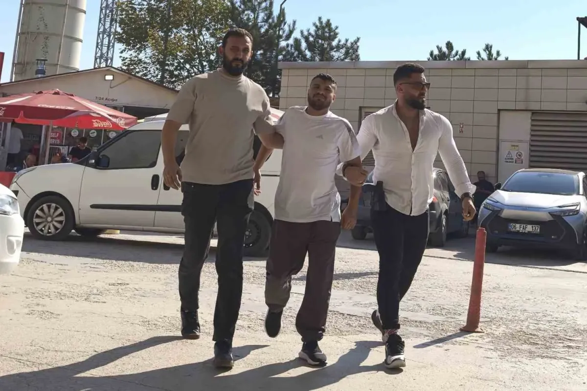 Uyuşturucu taciri kıskıvrak yakalandı