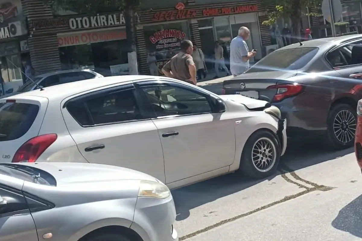 İnegöl'de zincirleme kaza paniği! Kazaya 5 araç karıştı