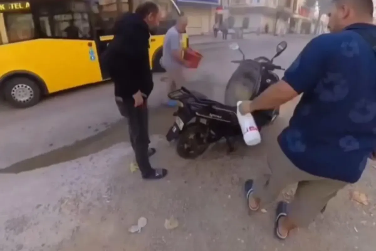Park halindeki motosiklet alev topuna döndü!