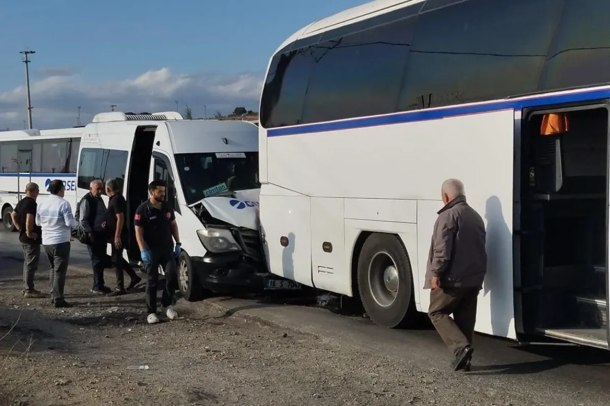 Gemlik’te zincirleme kaza: 9 işçi yaralandı