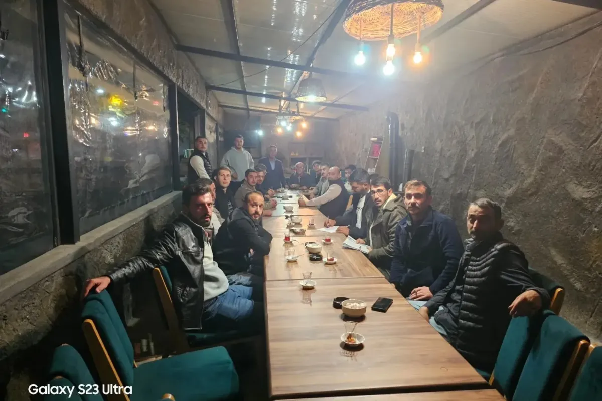 Gençleri üretime teşvik için İsaören Arıcılar Derneği kuruldu