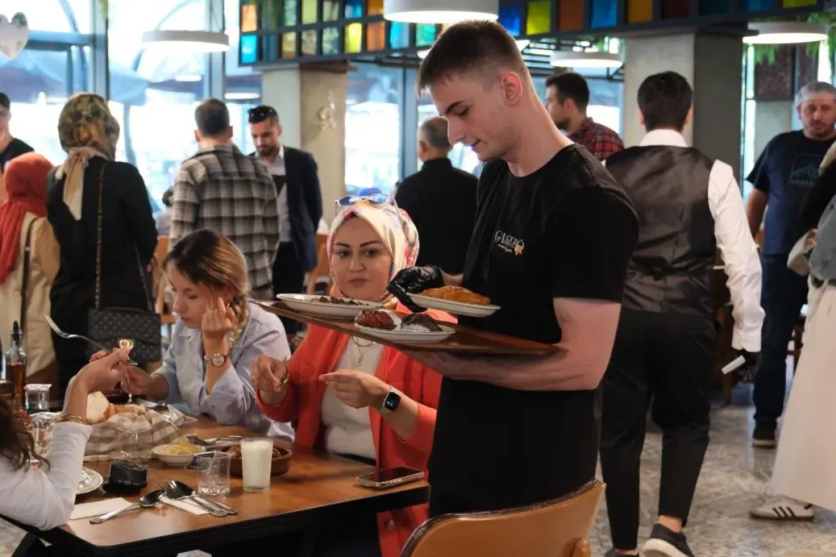 İnegöl Belediyesinin lezzet durağından 700 yıllık yemekler