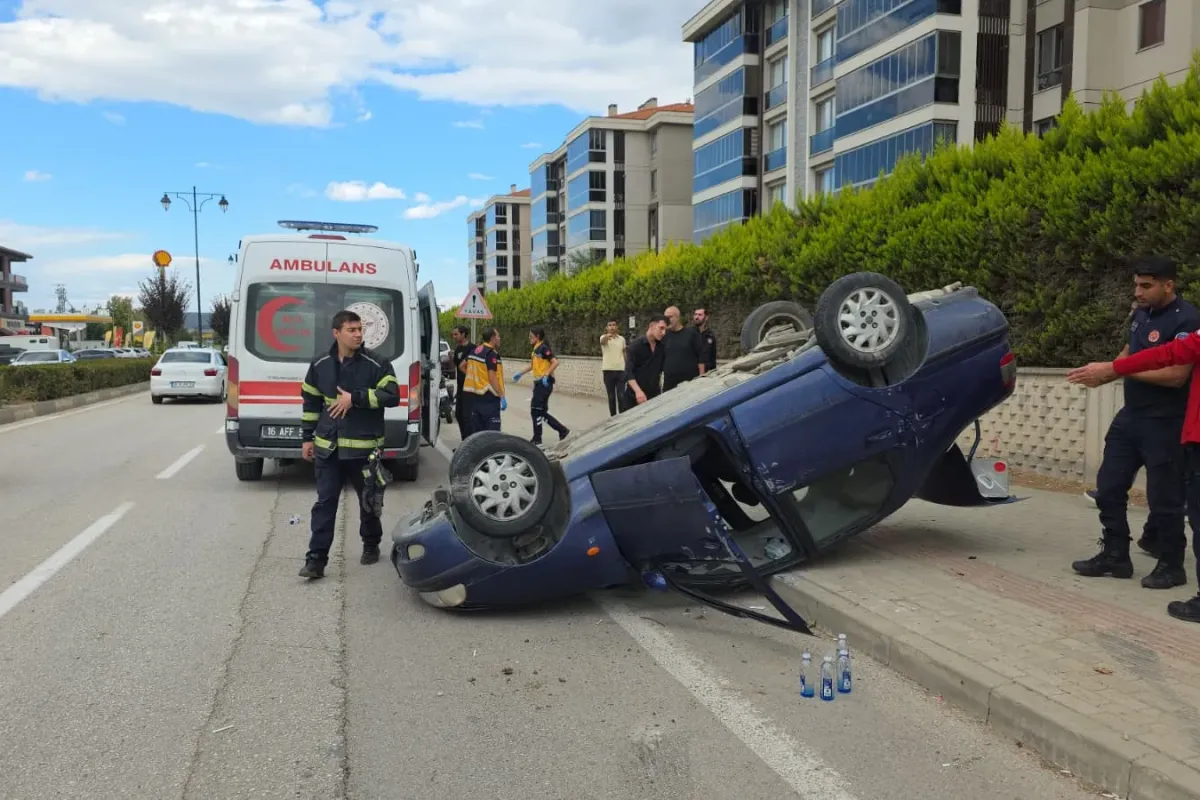 İnegöl'de feci kaza! Araç takla attı