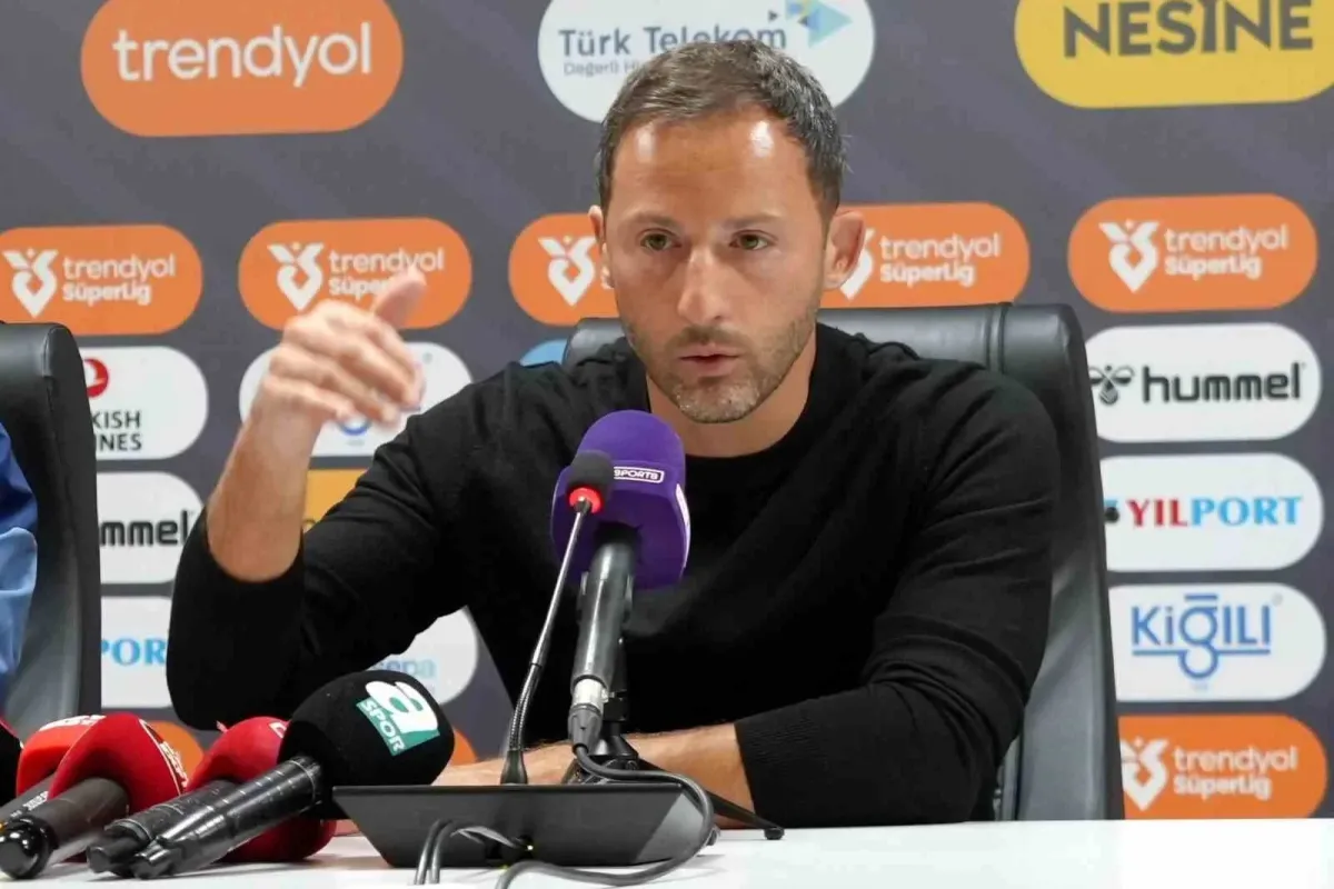 Domenico Tedesco: "Bugünkü 1 puandan mutlu olmamız gerekiyor"