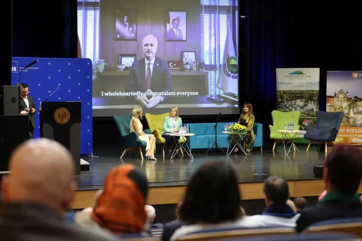 İnegöl Belediyesi’nden Polonya’da Uluslararası Eğitim Hamlesi