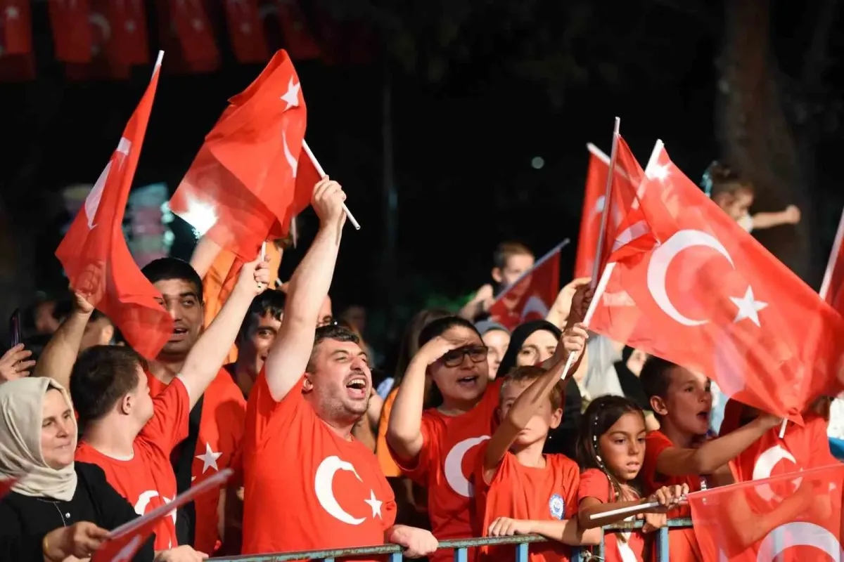 29 Ekim resmi tatil mi, 28 Ekim yarım gün mü? | 2025 Cumhuriyet Bayramı takvimi