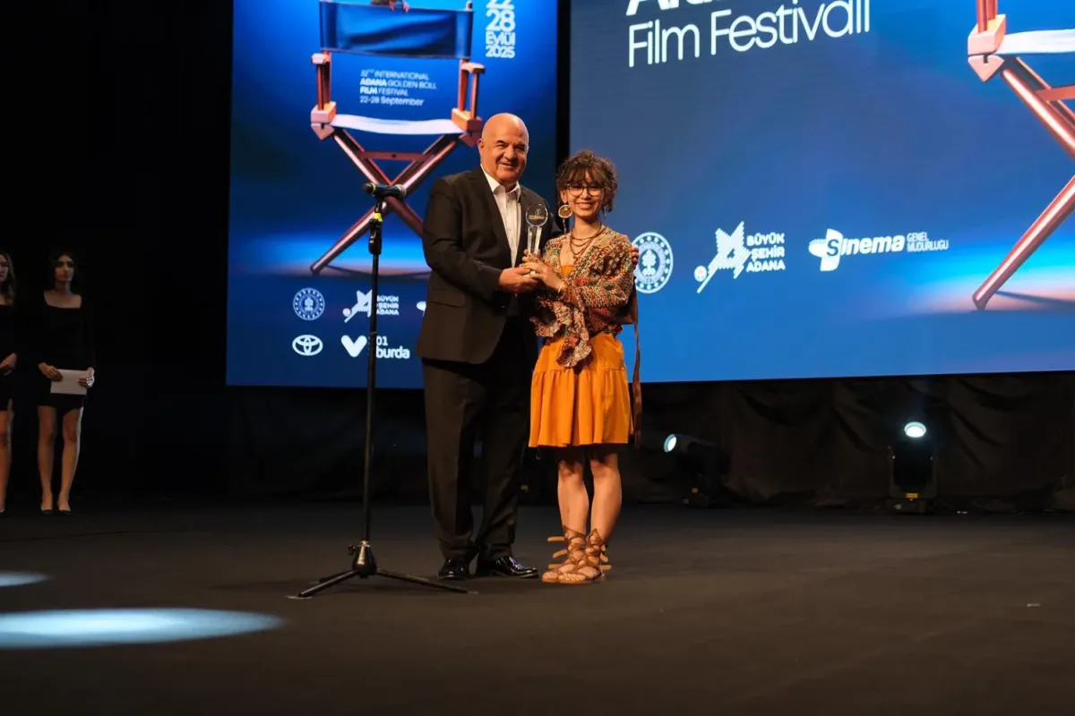 İnegöllü tiyatro öğrencisinden büyük başarı