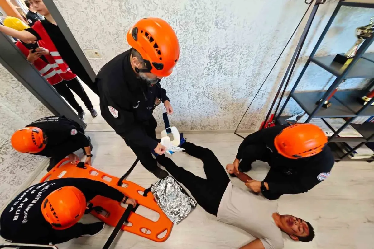 Bursa’da gerçeğini aratmayan tatbikat
