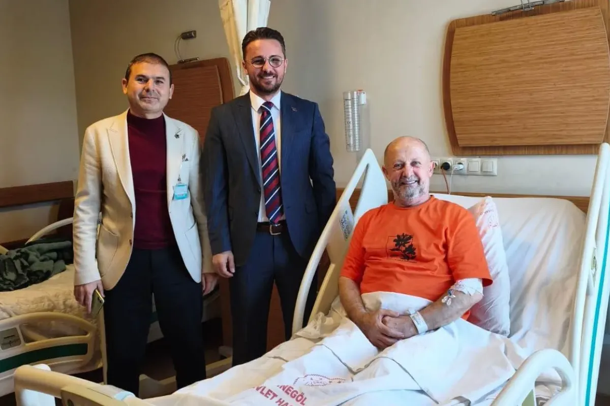 İnegöl’ün Tanınmış Mobilyacısı Ümmet Korkmaz Ameliyat Oldu