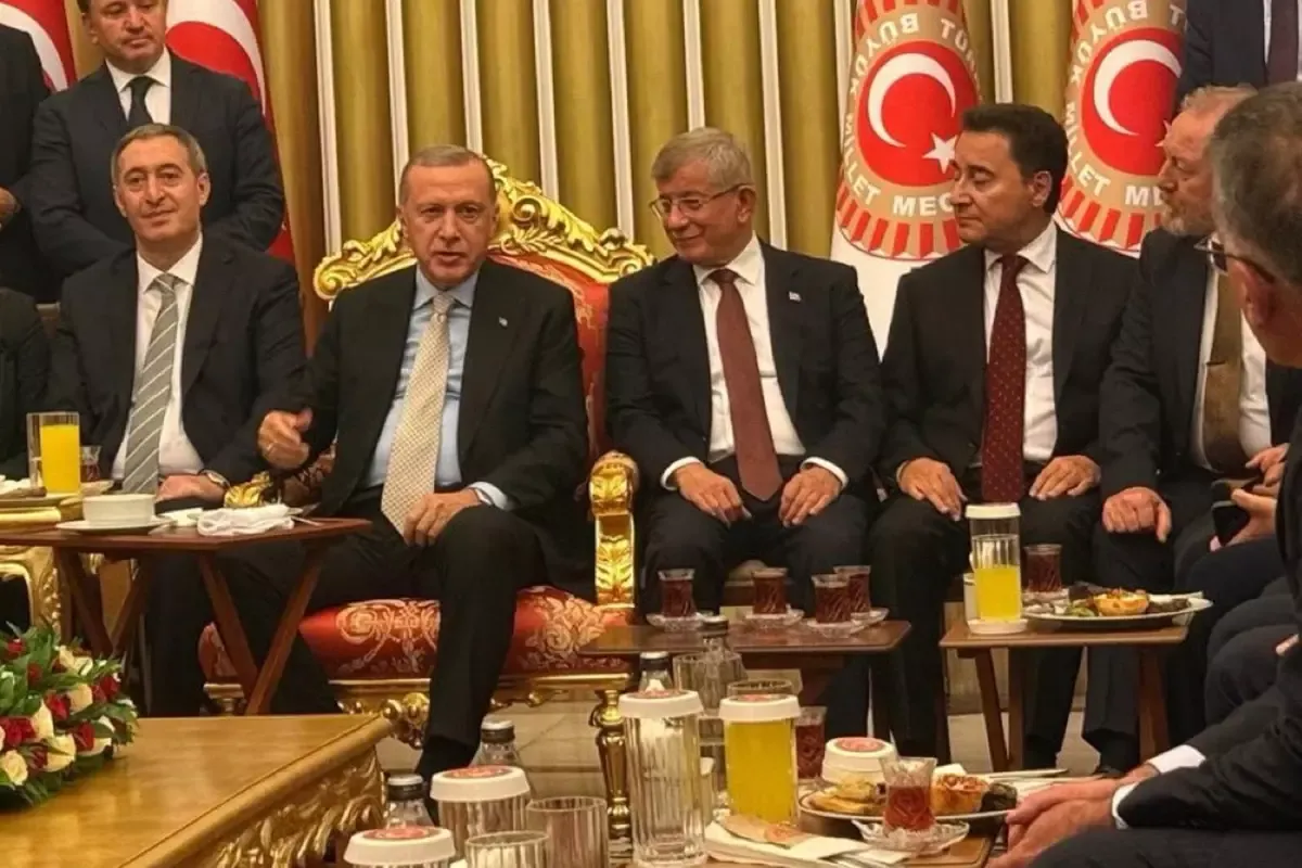 Kulisleri sallayan iddia! Ali Babacan'a dön teklifi