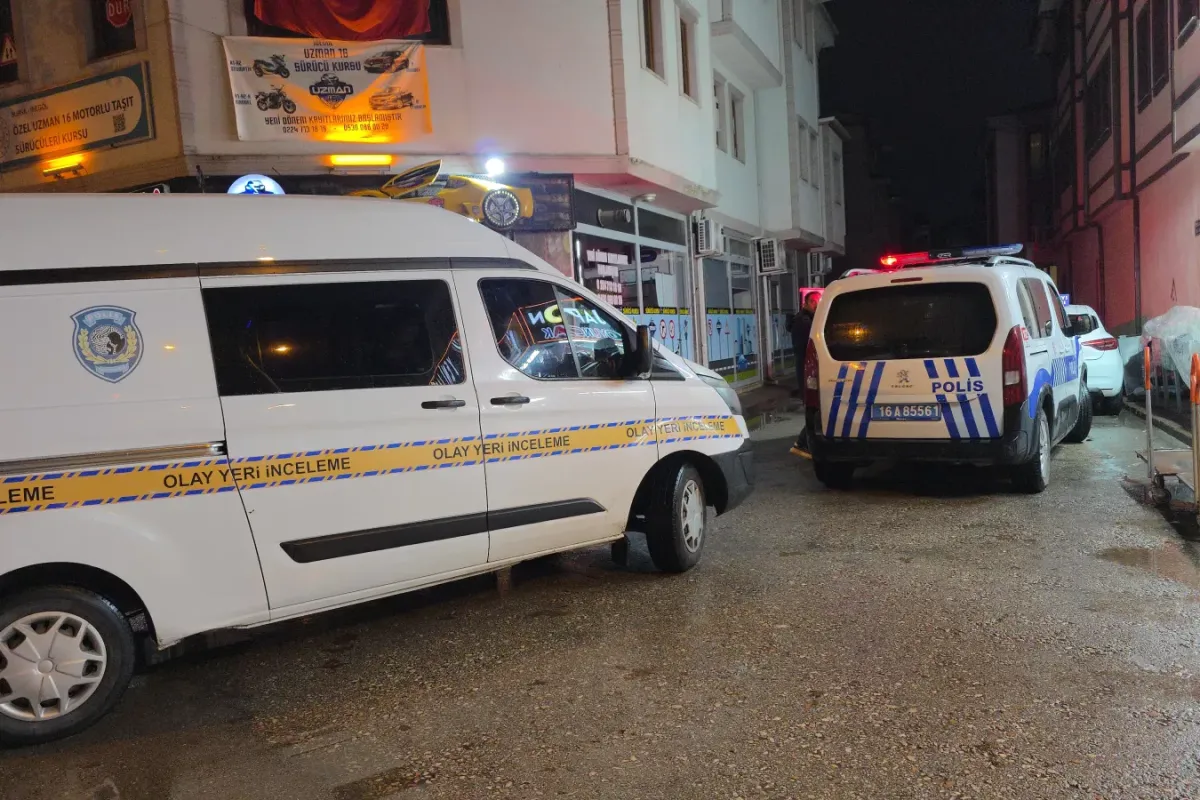 İnegöl’de cadde ortasında silahla kovaladı