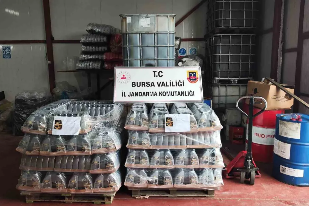 Bursa’da kaçak motor yağı üretimi
