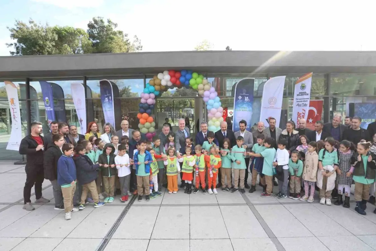 İnegöl'de bilim şenliği başladı