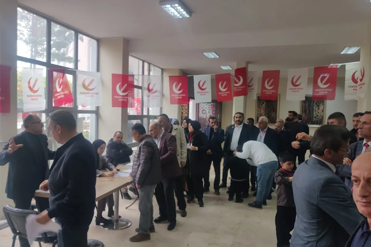 YRP'nin yeni ilçe başkanı Ahmet Aydın oldu