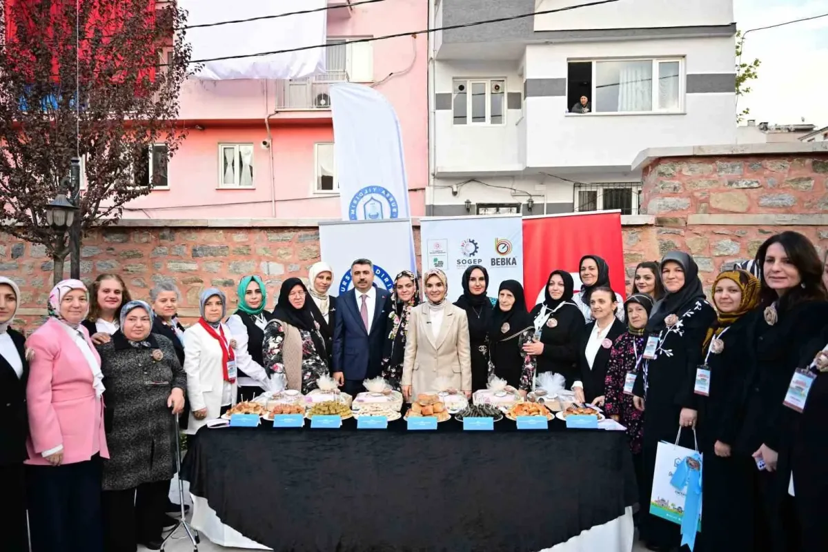 Yıldırım Sanat ve Zanaat Merkezi’ni Bakan Göktaş açtı