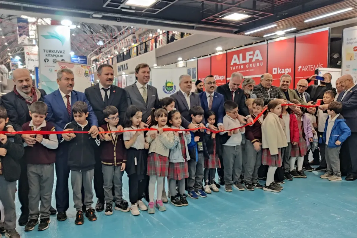 Kitap fuarı kapılarını açtı