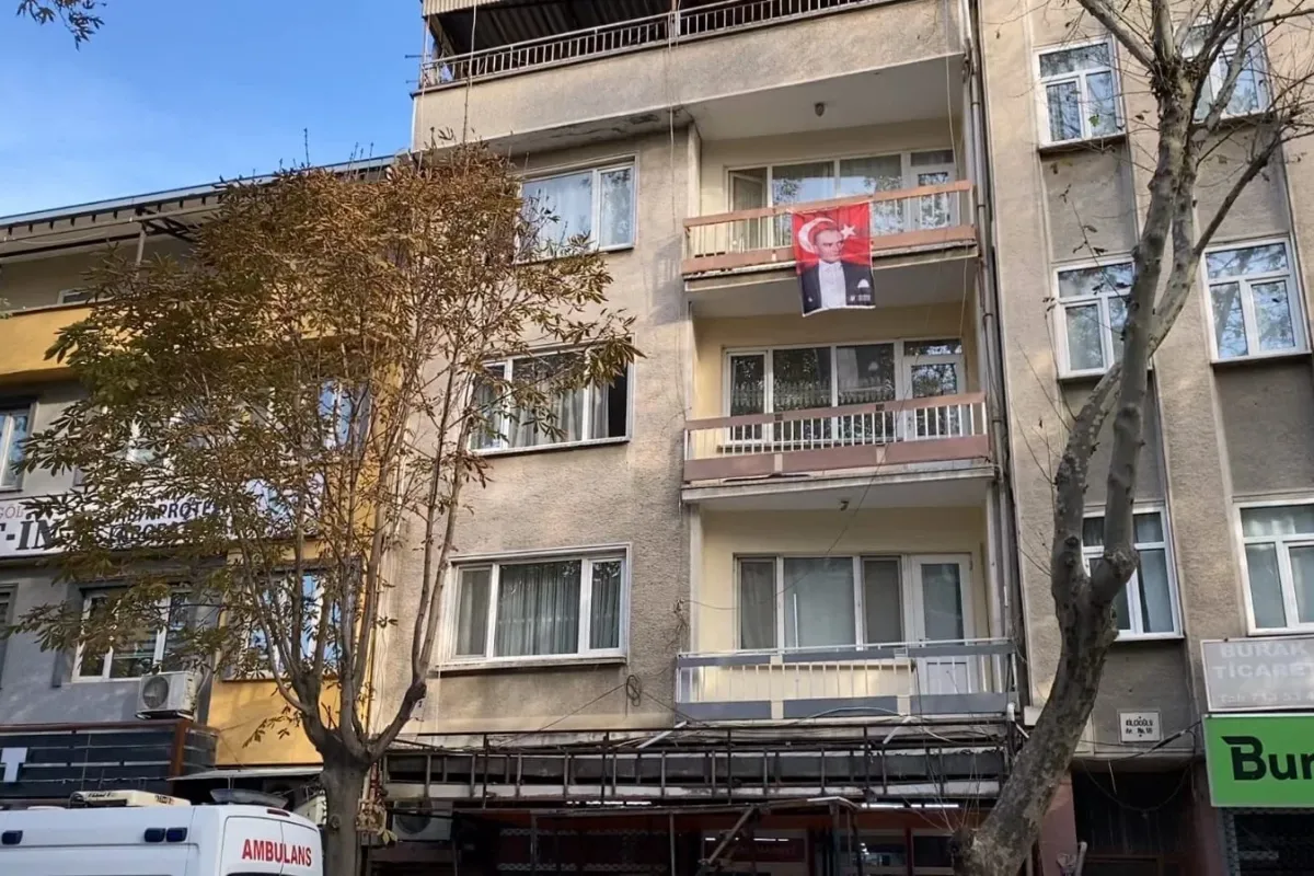 İnegöl’de feci olay! 88 yaşındaki adam balkondan düşerek hayatını kaybetti