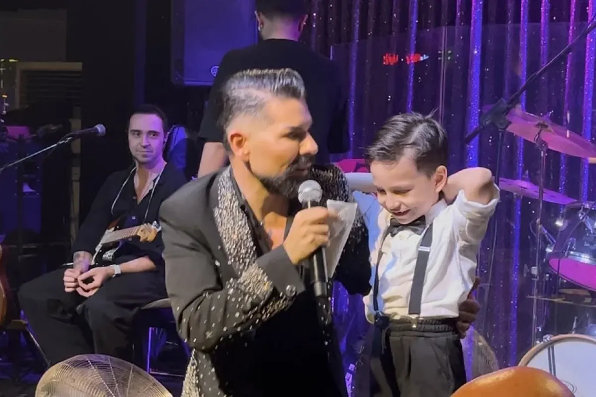 Mehmet Çevik Bursa’da sahneyi yıktı geçti: "Benim sahnemde cadılara yer yok"