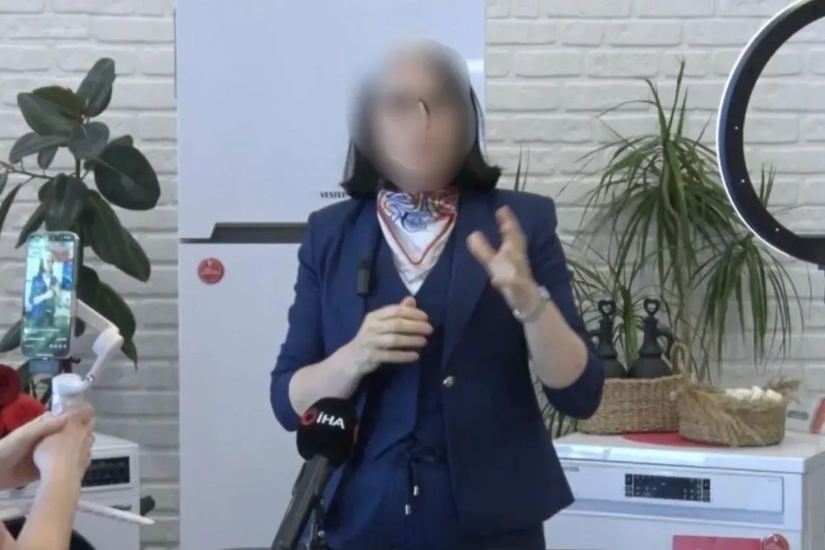 Müşterileri adına kredi çeken kadın ortalığı karıştırdı!
