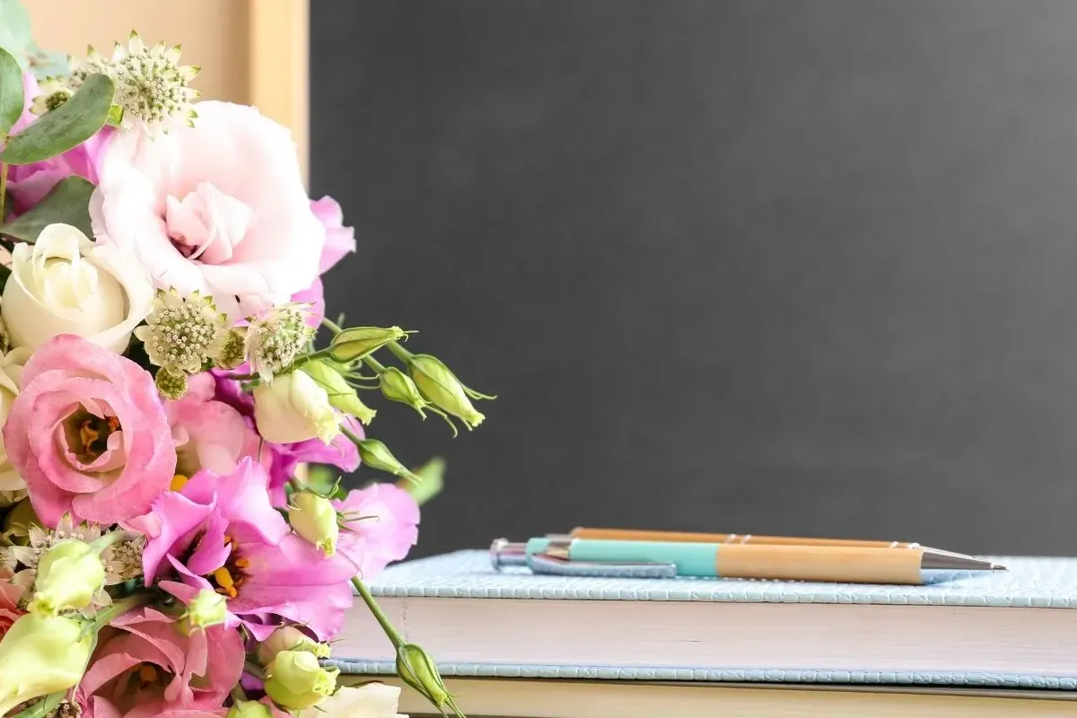 Öğretmenler gününü nasıl kutlarım diyenler: İnegöl'de öğrenciler yarışıyor!