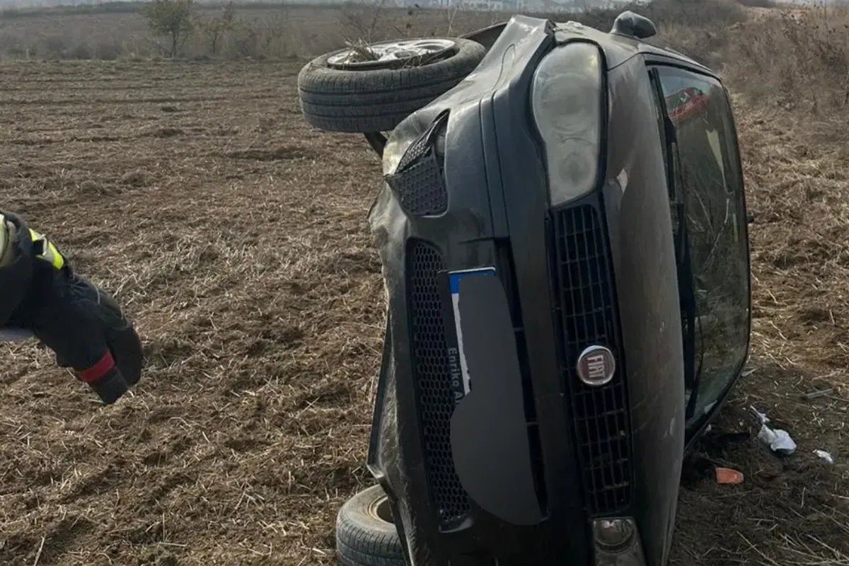 İnegöl'de feci kaza! 2 kişi hastaneye kaldırıldı