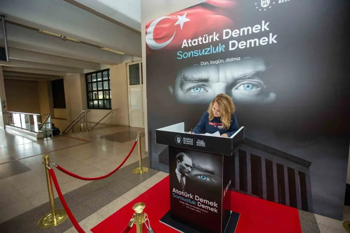 Atatürk’e özlem satırlara dökülüyor