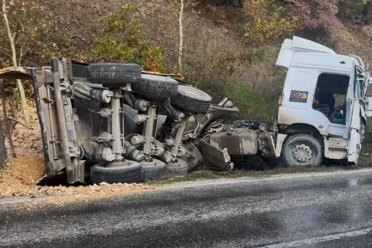 Aynı yerde iki farklı kaza! 1'i bebek 3 yaralı