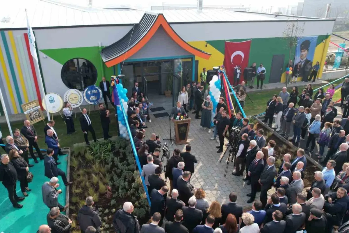 Nilüfer Belediyesi’nin dördüncü, kreş ve gündüz bakımevi açıldı