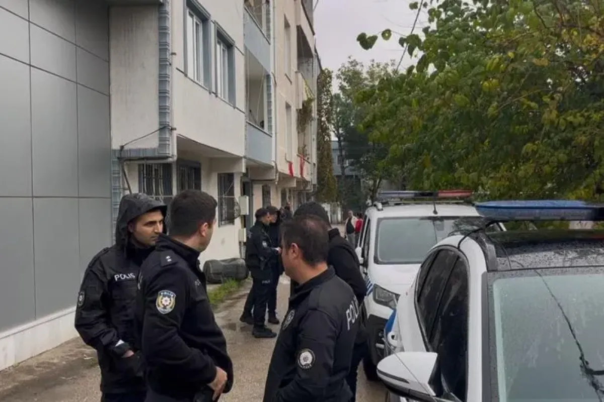 Feci olayda 3. kattan düşen adam ağır yaralandı