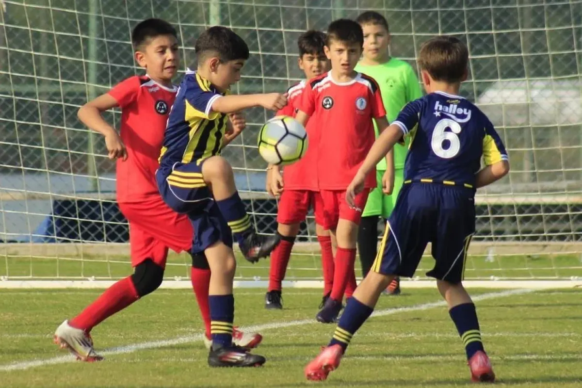 Fenerbahçe’yi eleyen Denizlili gençler dikkat çekti