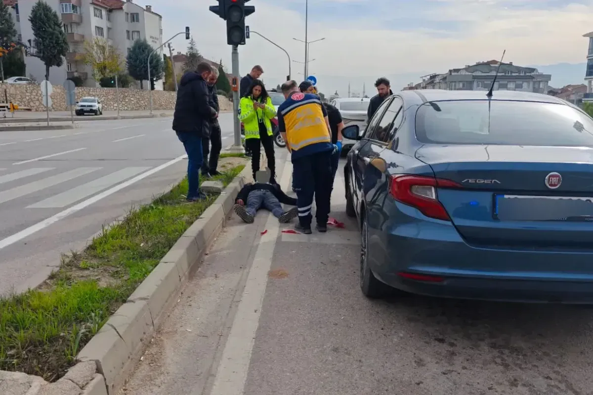 İnegöl'de sinir krizi geçiren sürücü başkasının aracına çarptı
