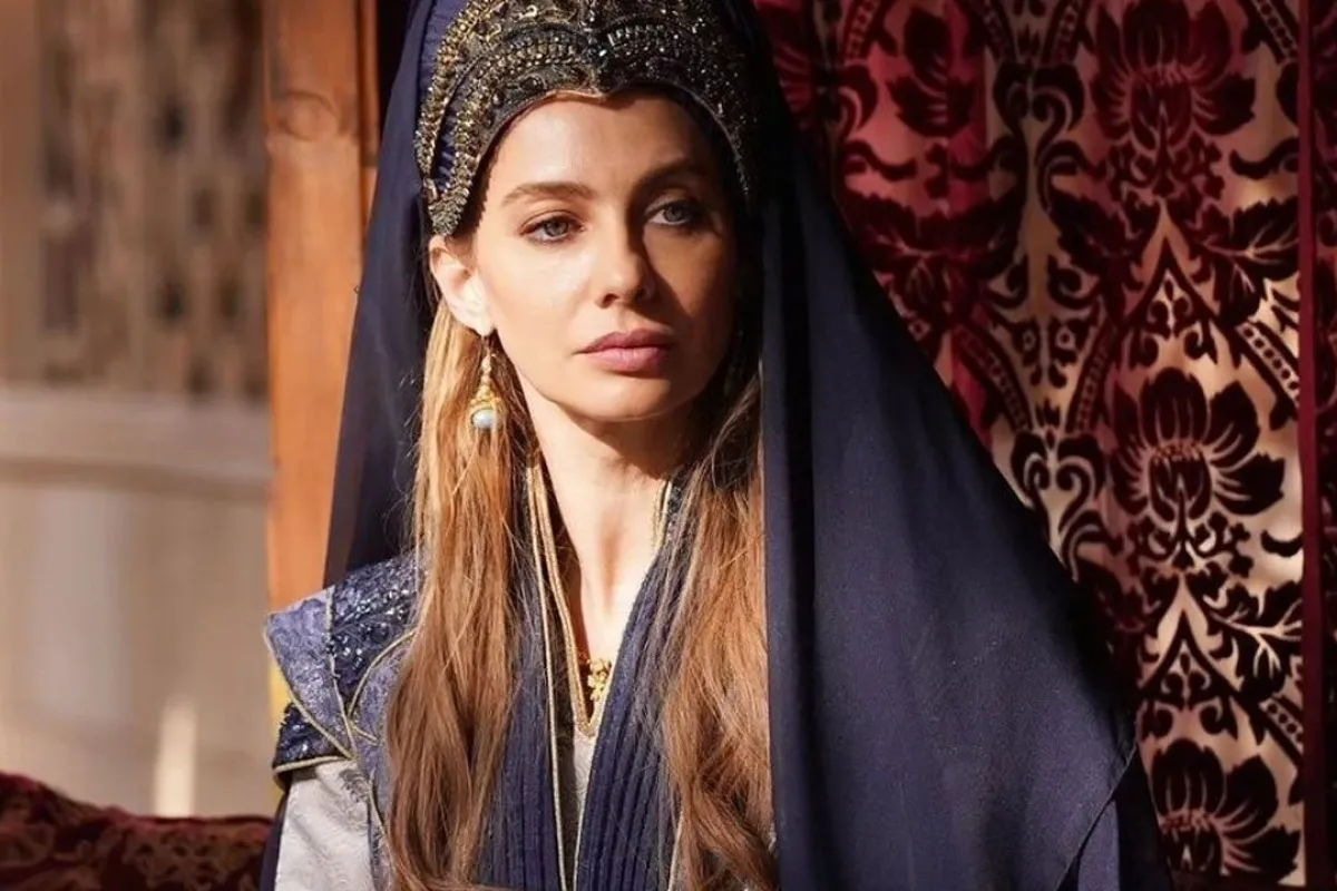 Tuba Ünsal kimdir? Kaç yaşında, nereli, hangi dizilerde oynadı?