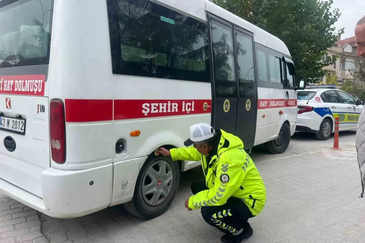 Tavşanlı'da Kış Lastiği Denetimleri Sıklaştırıldı