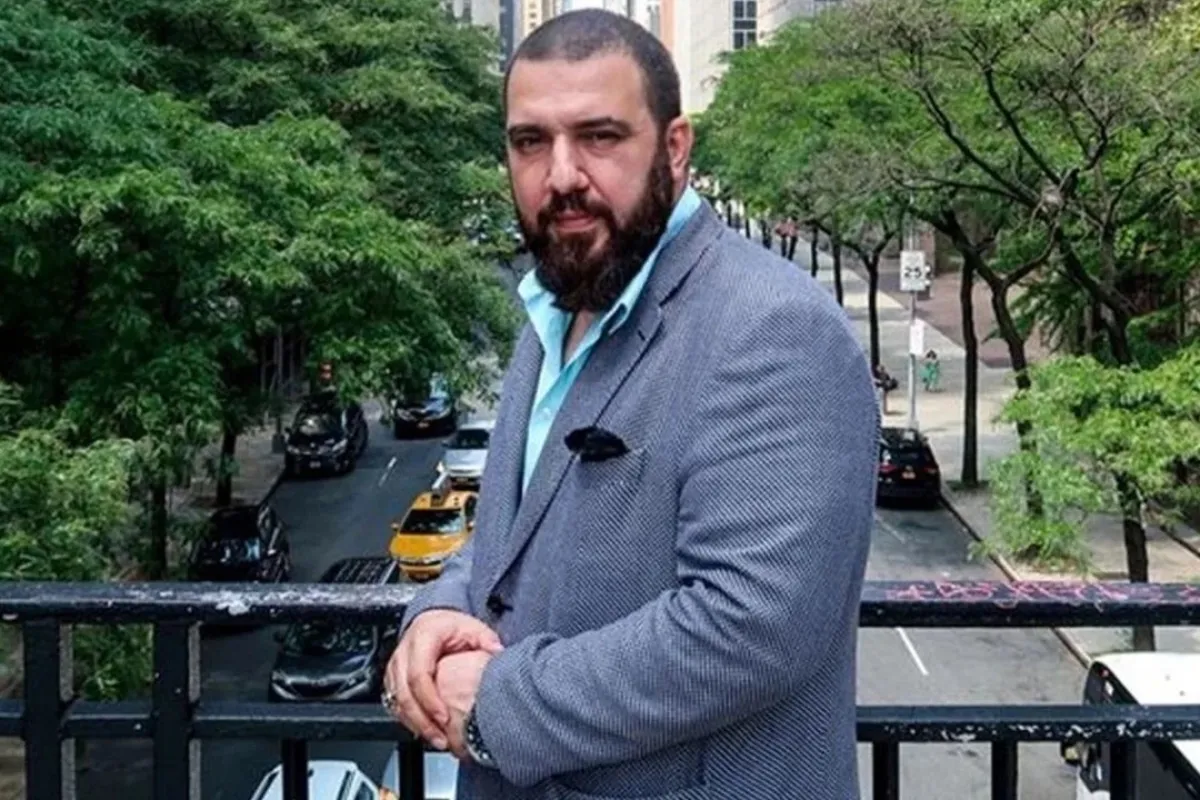 Abdülhamid Kayıhan Osmanoğlu kimdir? Hayatı ve ailesi