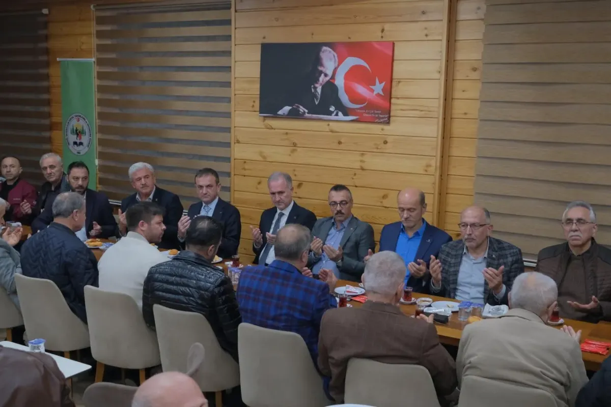 Şehitler için İnegöl'de dualar yükseldi