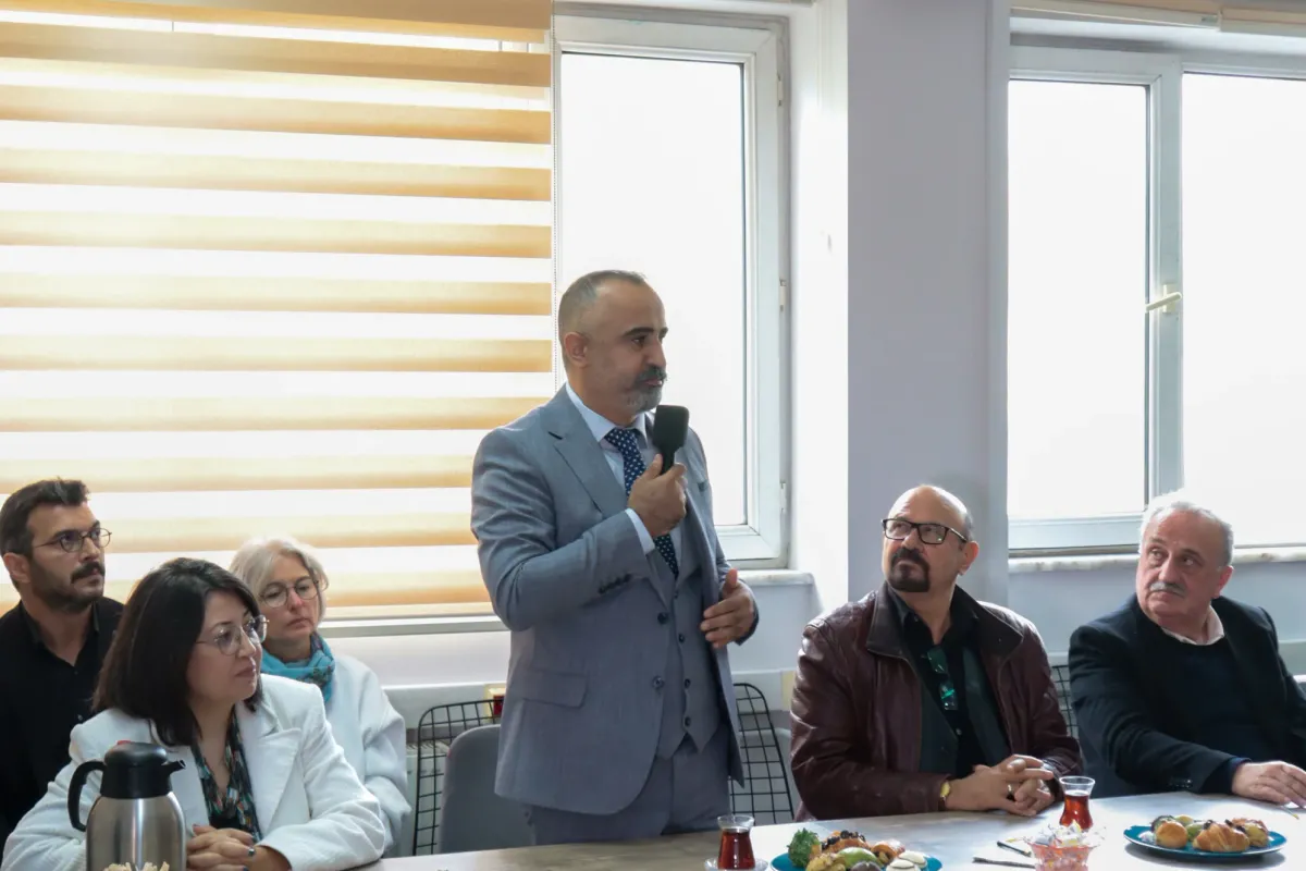 Arena Eğitim’den Prof. Dr. Ahmet Cevizci’ye vefa töreni