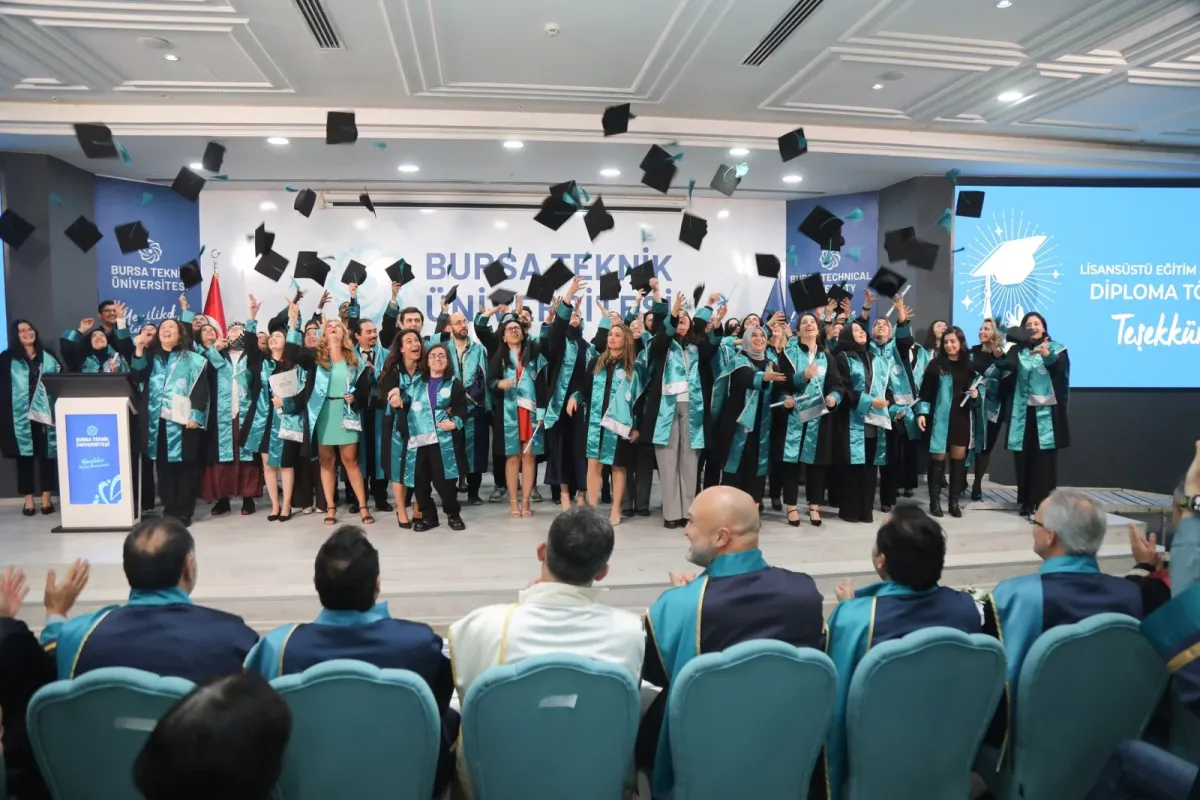 BTÜ Lisansüstü programlarında 449 öğrenci mezun oldu