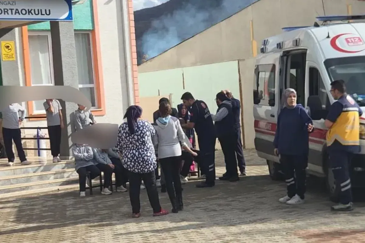 Şinitzel ve makarna kabusa dönüştü! 20 öğrenci daha hastaneye kaldırıldı