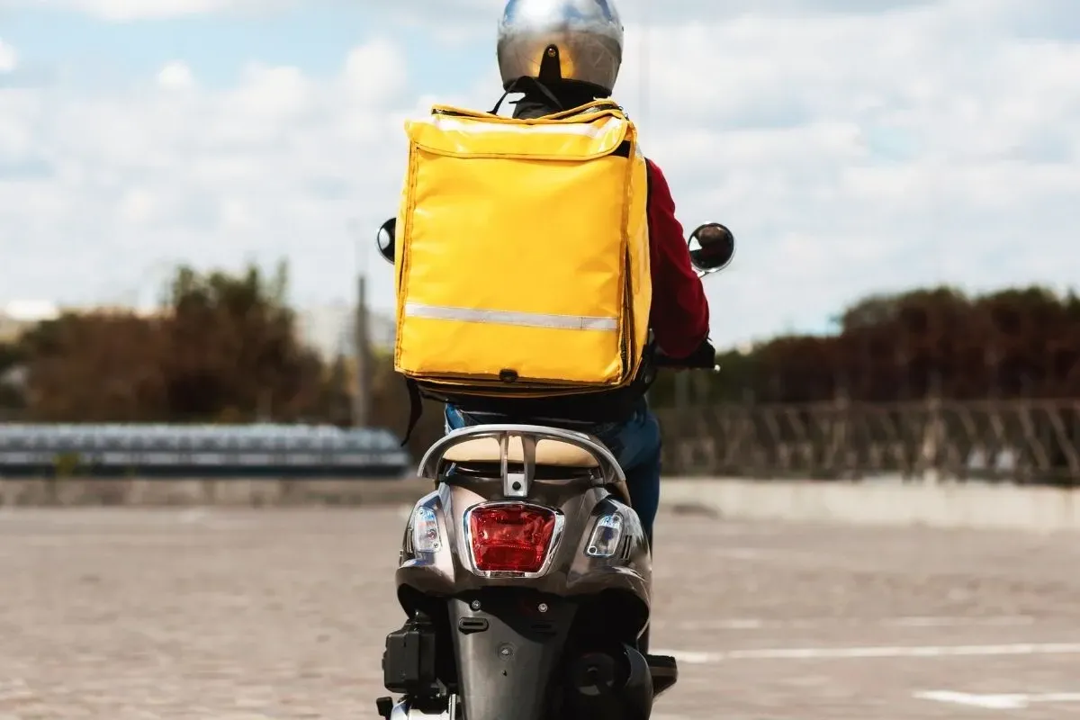 Zehirlenme vakaları esnafı vurdu! Maaşlar yarı yarıya düştü